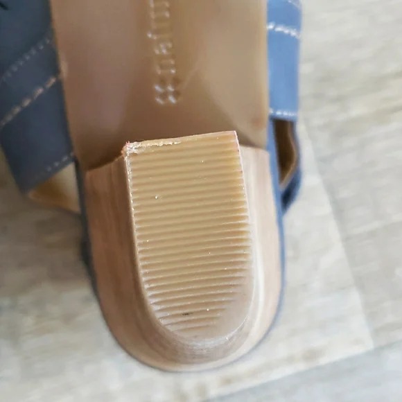 Naturalizer Tolan Sandal - Picture 12 of 14